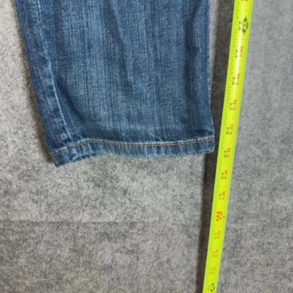 Levis note missing